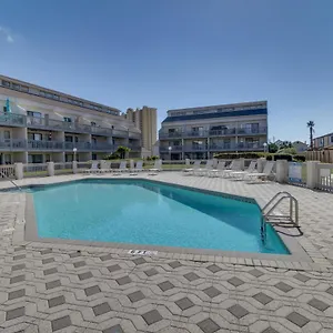  Hotel Endless Summer